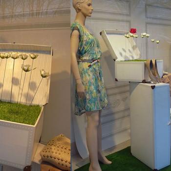 Aménagement vitrine magasin, plv de vitrine, plv boutique mode